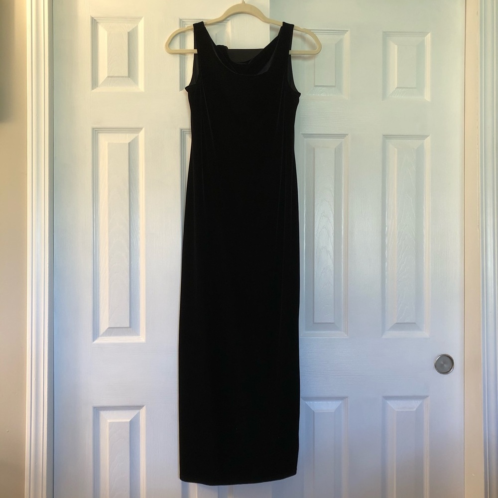 Full length velvet sleeveless dress